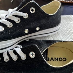 Brand new Converse Chuck Taylor All Star Classic Low Top Sneakers